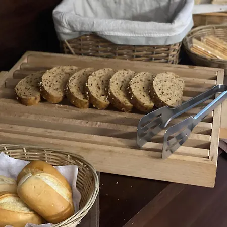 Santacroce Nocleg ze śniadaniem 4*