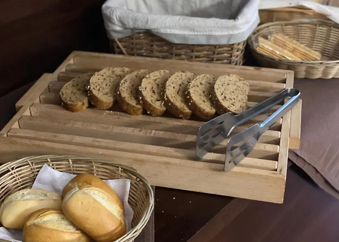 Santacroce Nocleg ze śniadaniem 4*